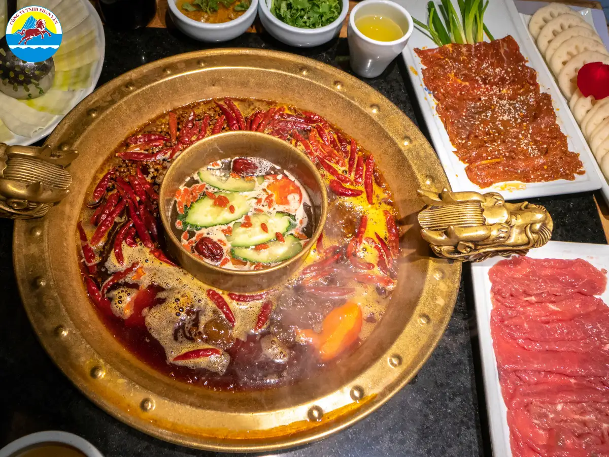 Lẩu cay Tứ Xuyên