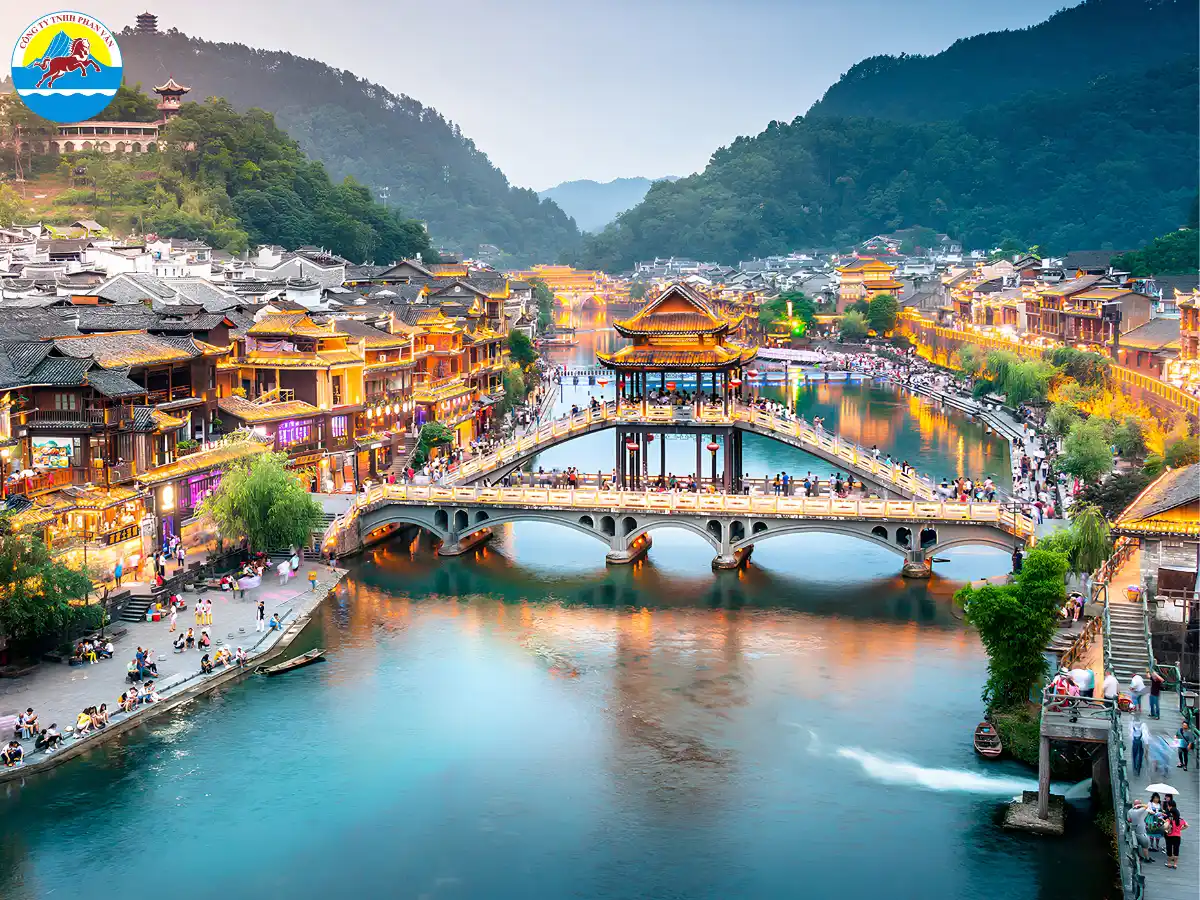 tour du lịch từ Đà Nẵng
