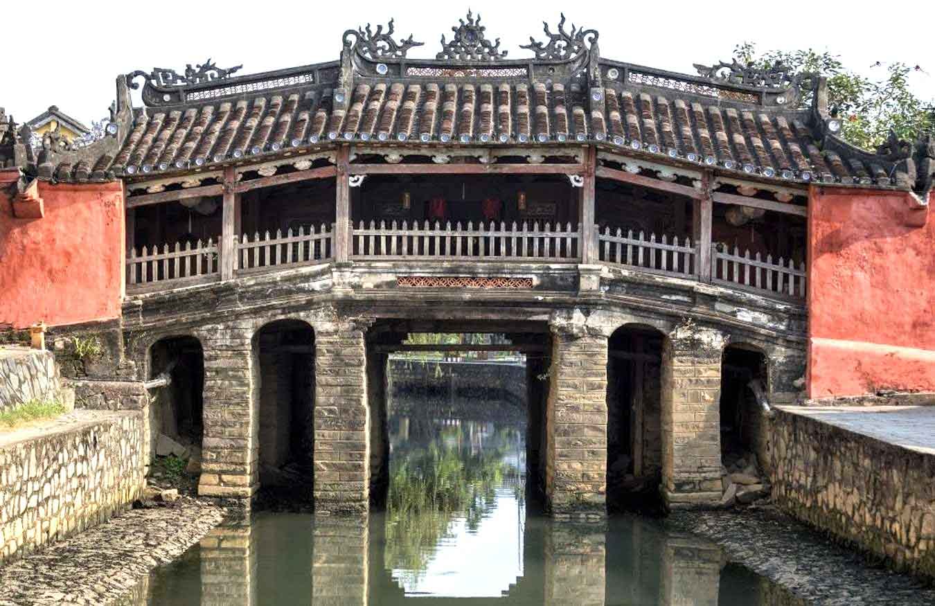 Tham quan Chùa Cầu Nhật Bản