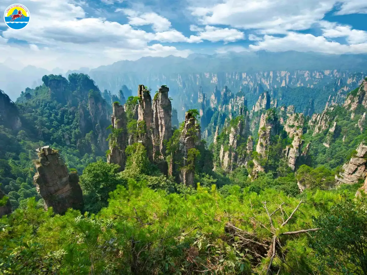 tour du lịch phượng hoàng cổ trấn trung quốc