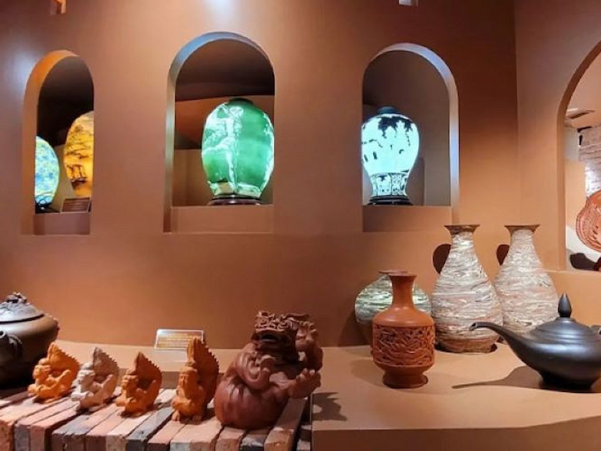 ve-tham-quan-lang-gom-bat-trang-gia-ve-va-kinh-nghiem-tham-quan-phan-van-travel-5