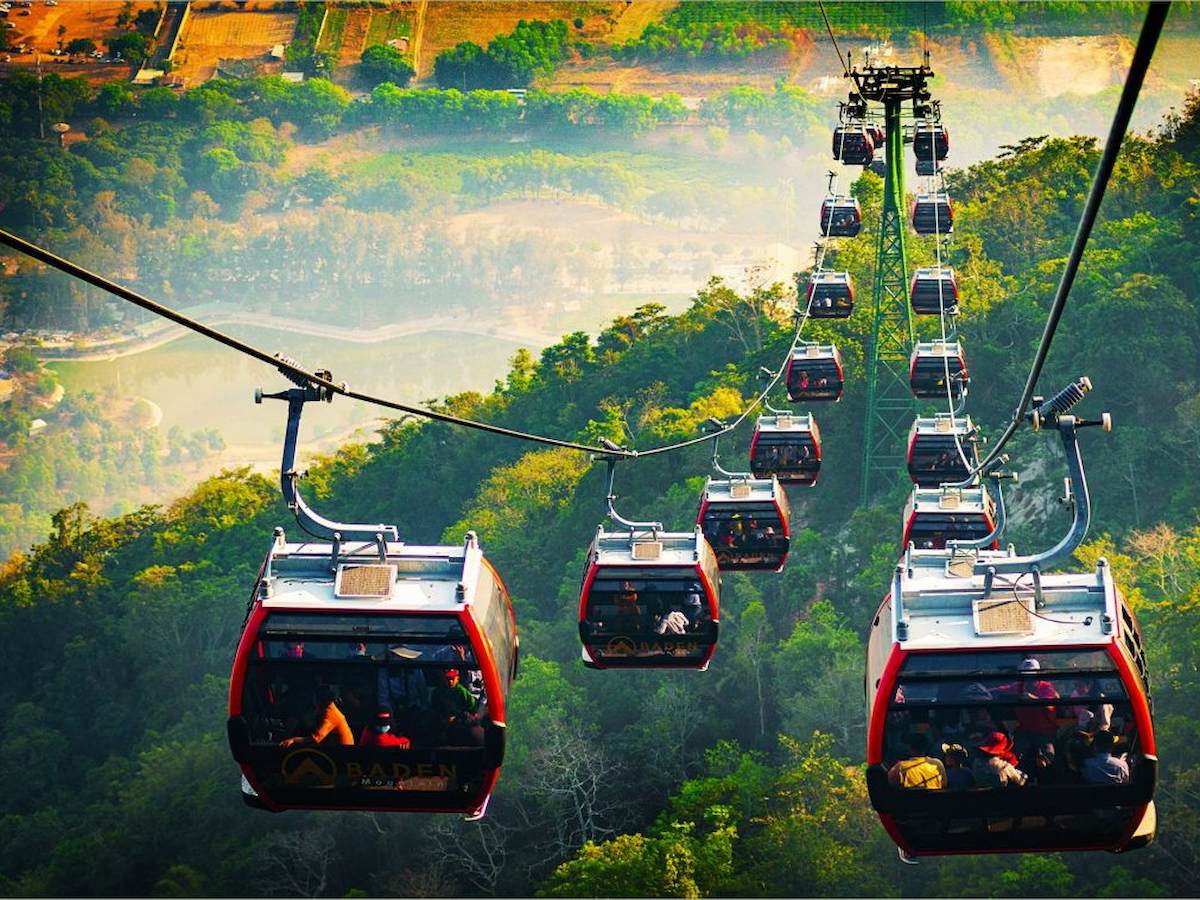 ve-tham-quan-nui-ba-den-kinh-nghiem-du-lich-ve-cap-treo-phan-van-travel-2