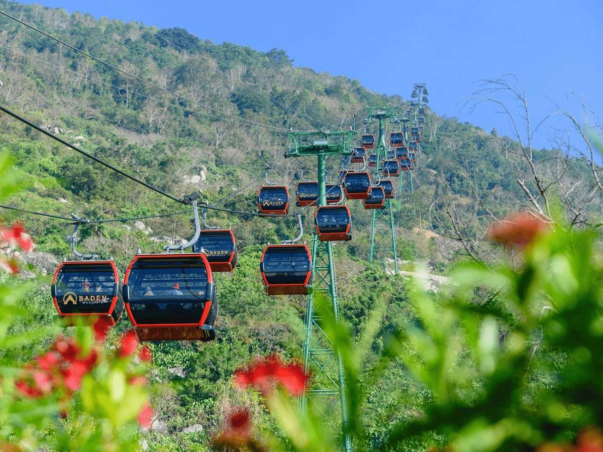 ve-tham-quan-nui-ba-den-kinh-nghiem-du-lich-ve-cap-treo-phan-van-travel-3
