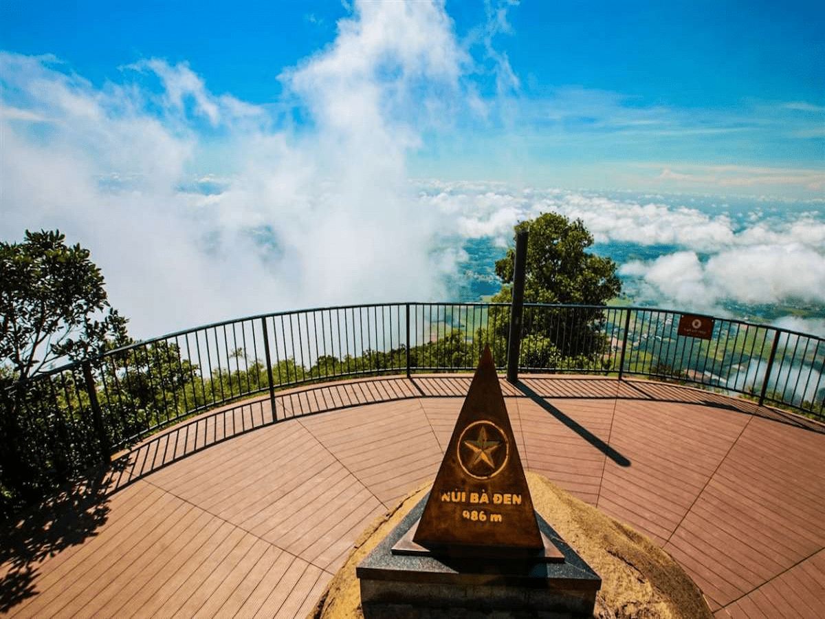 ve-tham-quan-nui-ba-den-kinh-nghiem-du-lich-ve-cap-treo-phan-van-travel-6