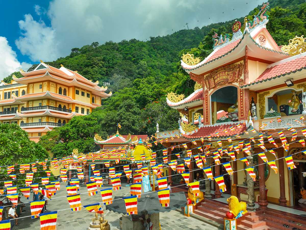 ve-tham-quan-nui-ba-den-kinh-nghiem-du-lich-ve-cap-treo-phan-van-travel-7