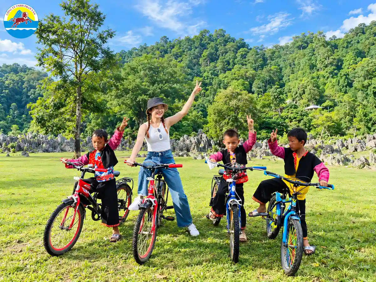vé vào Rừng thông Bản Áng