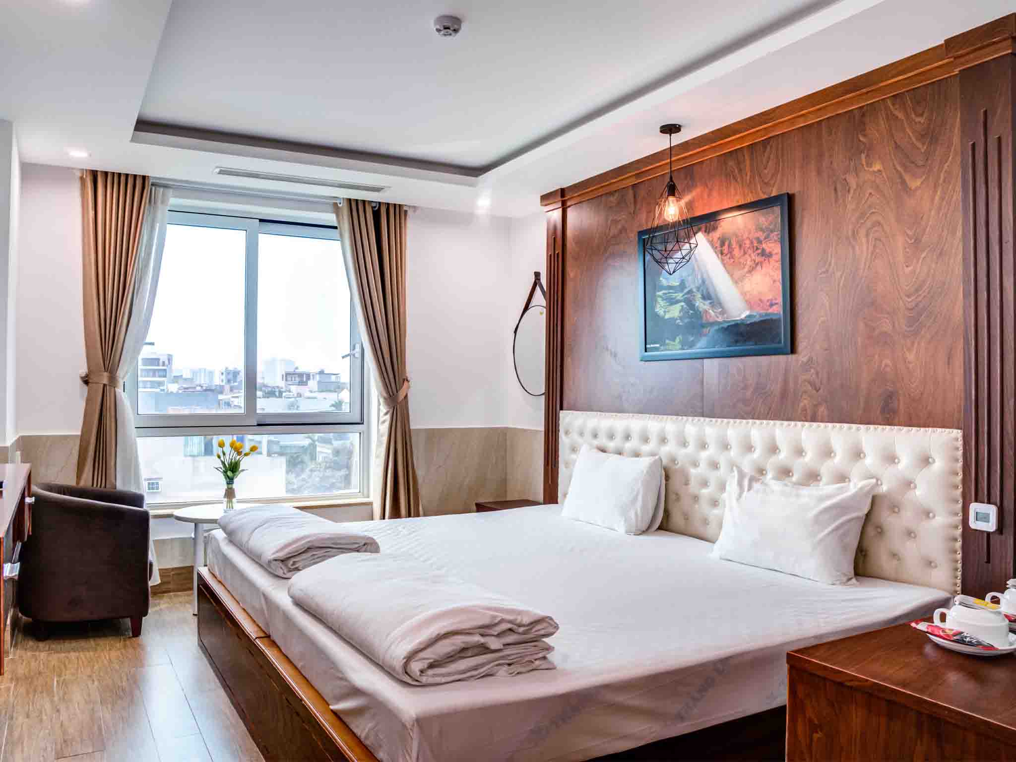 Phòng Đôi Deluxe Tại Khách Sạn Phan Văn