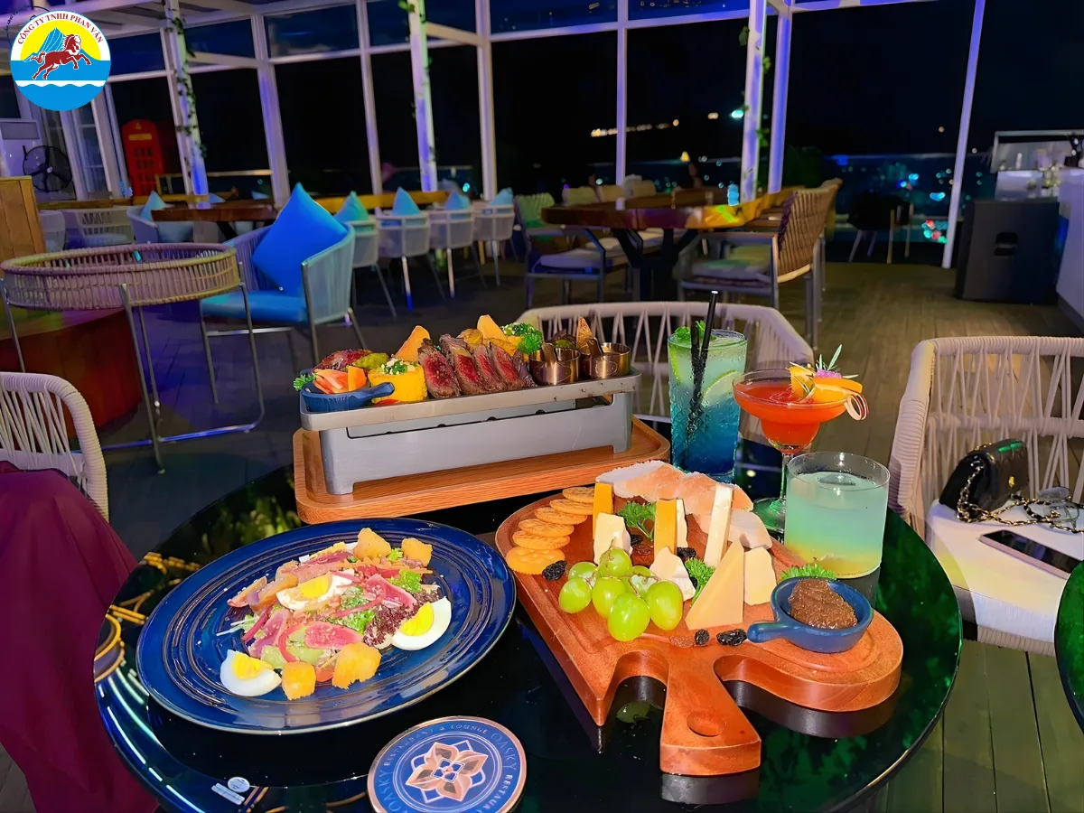 C Sky Bar