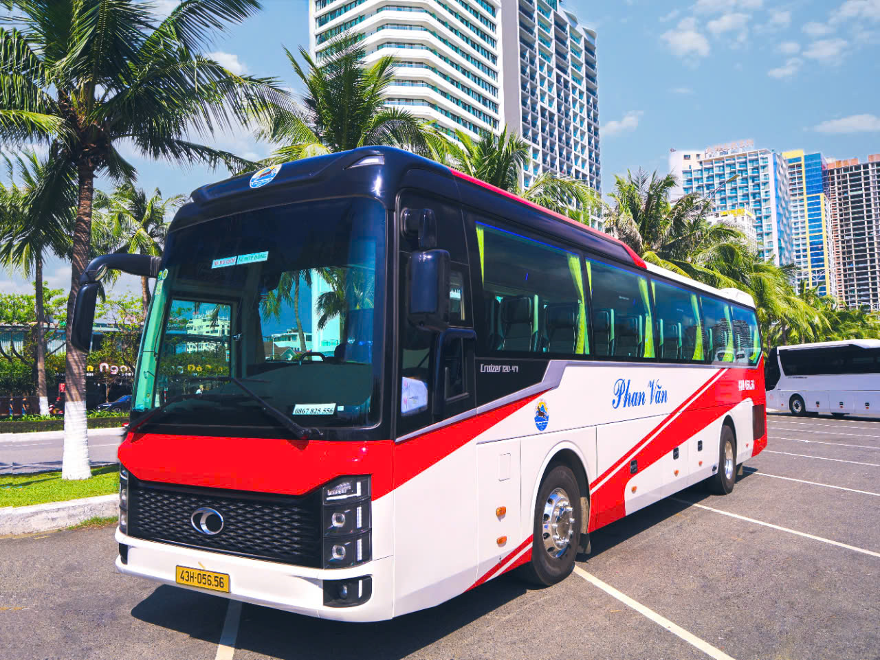 Khái niệm và Đặc điểm của Xe 45 Chỗ