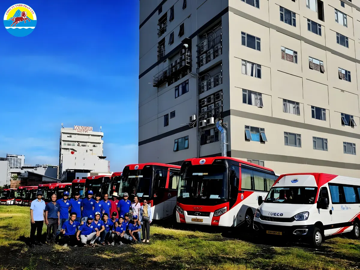xe 5 chỗ chở được mấy người