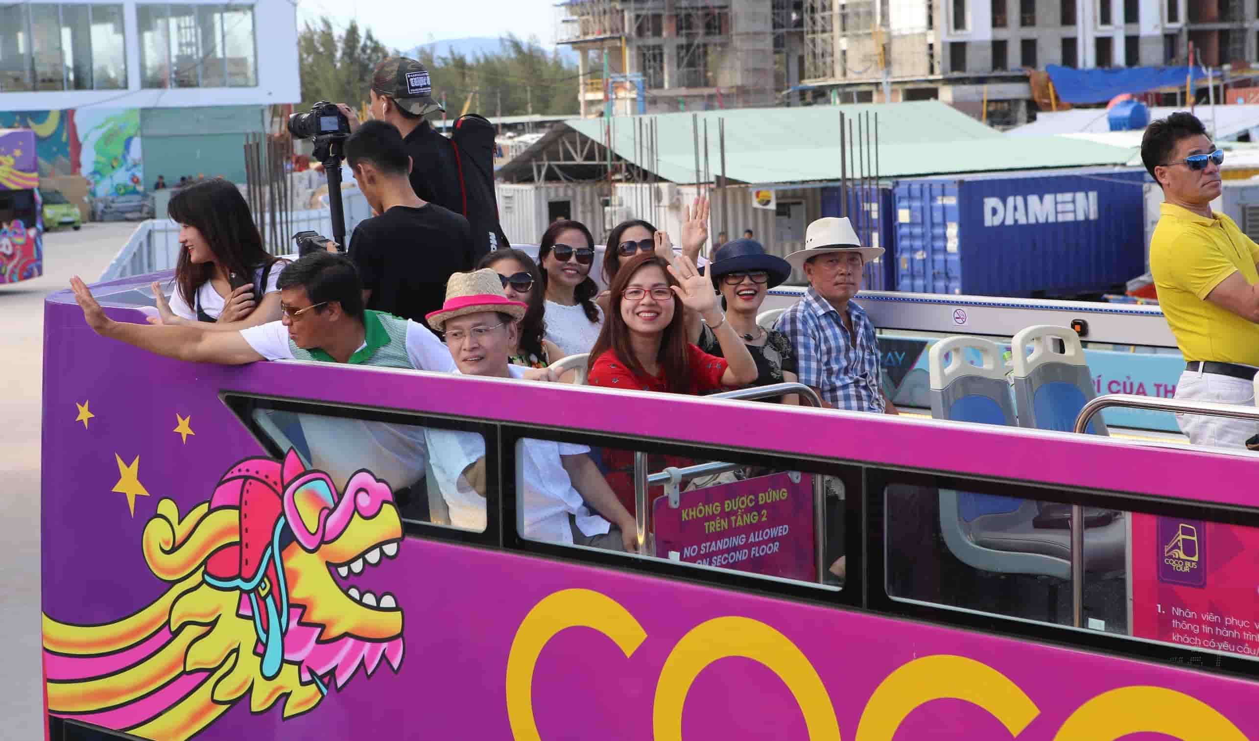 Mô hình Hop-on Hop-off