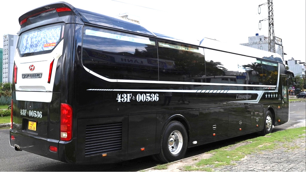Xe Limousine 29 Chỗ
