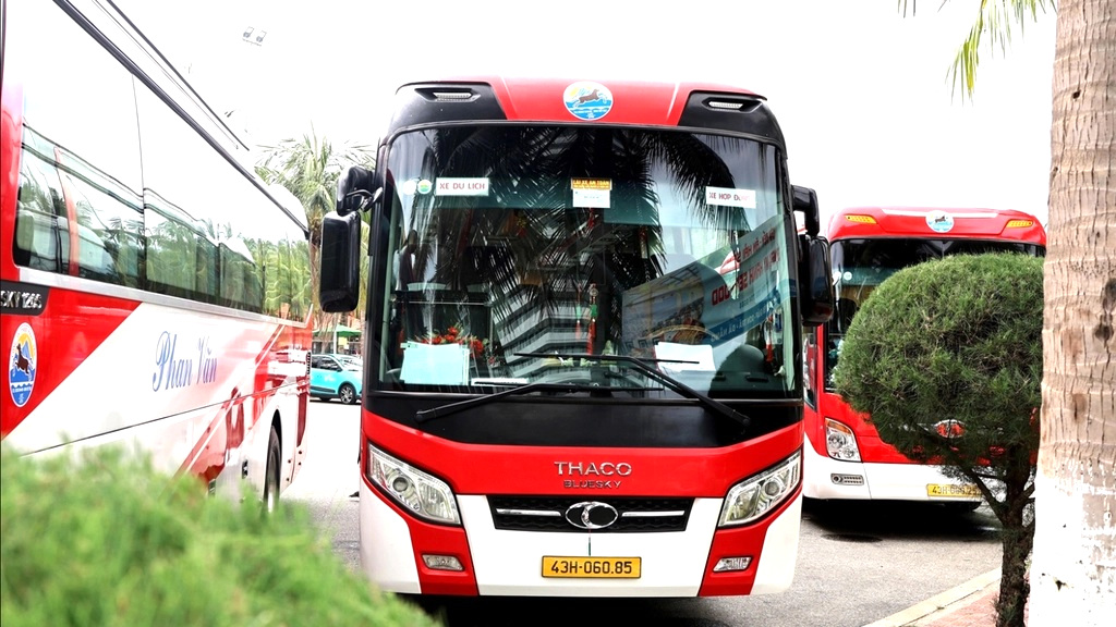 Xe Thaco Bluesky 47 Chỗ