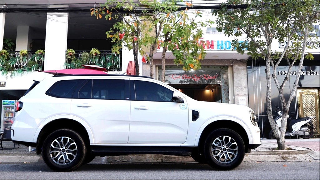 Xe Ford Everest phù hợp cho chuyến đi gia đình nhỏ