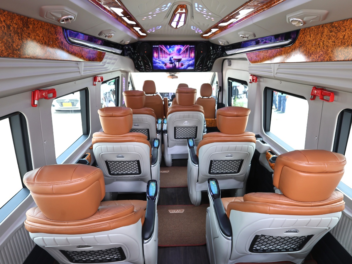 Ghế ngồi massage tích hợp nhiều tính năng cho hành khách trải nghiệm