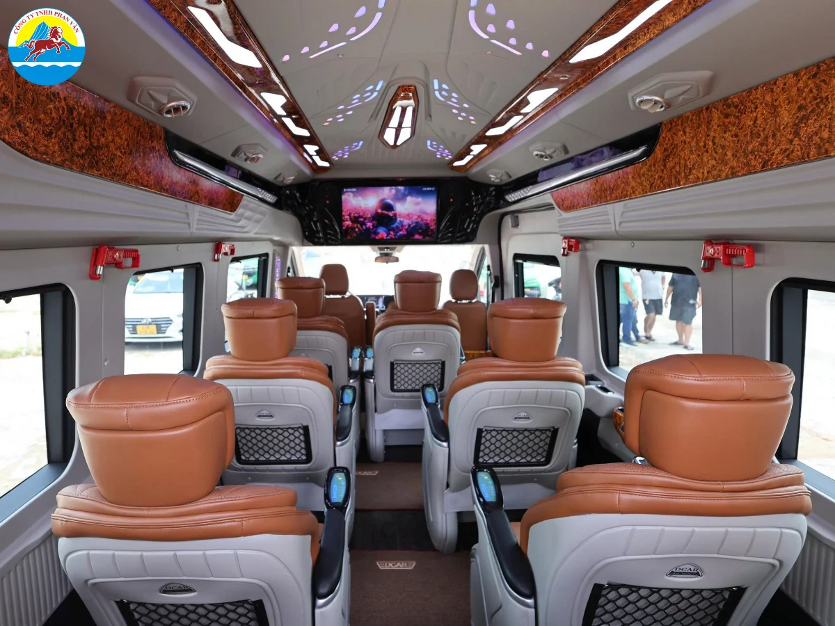xe limousine 16 chỗ đi Phú Quốc