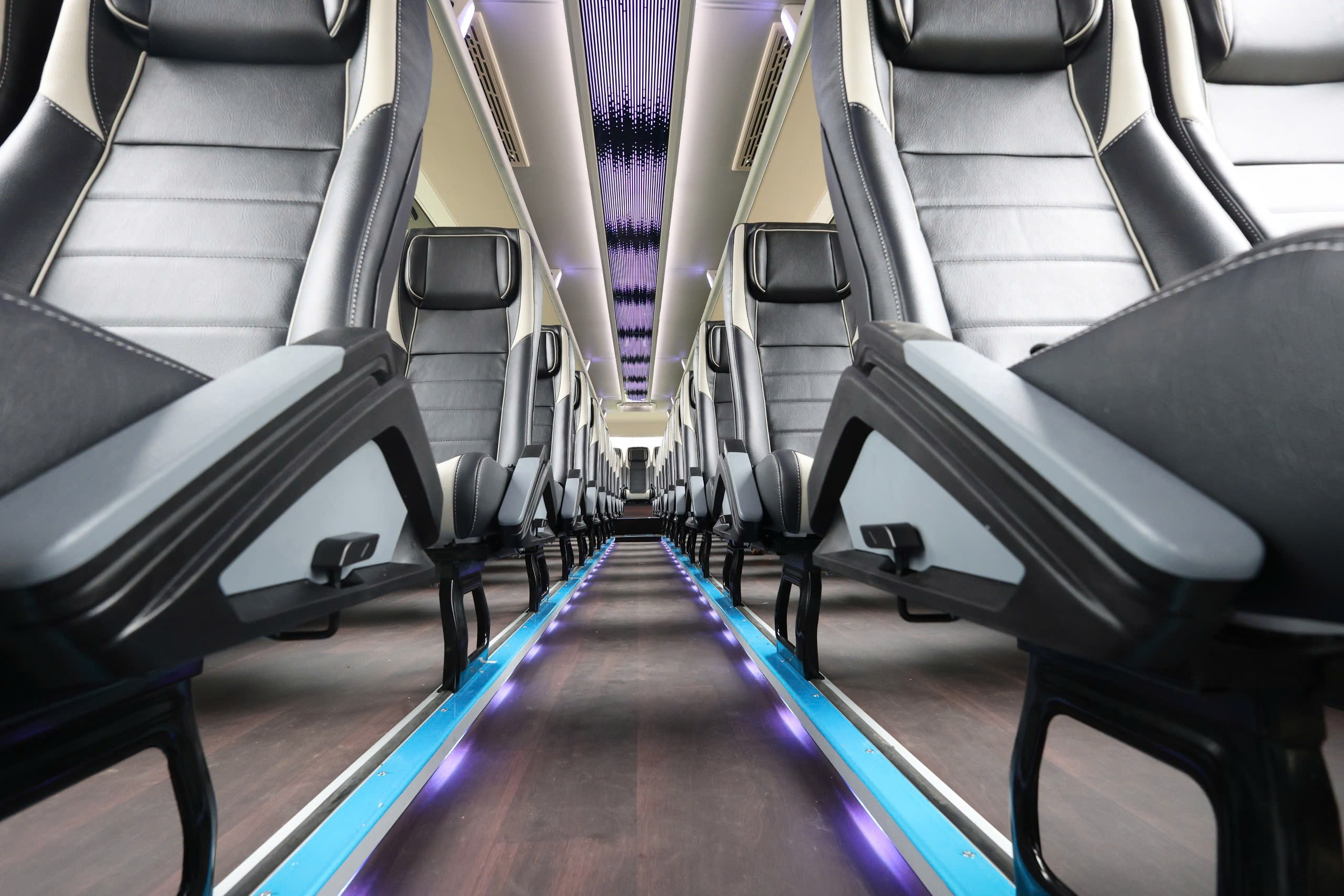 Đặc điểm của Xe 45 Chỗ