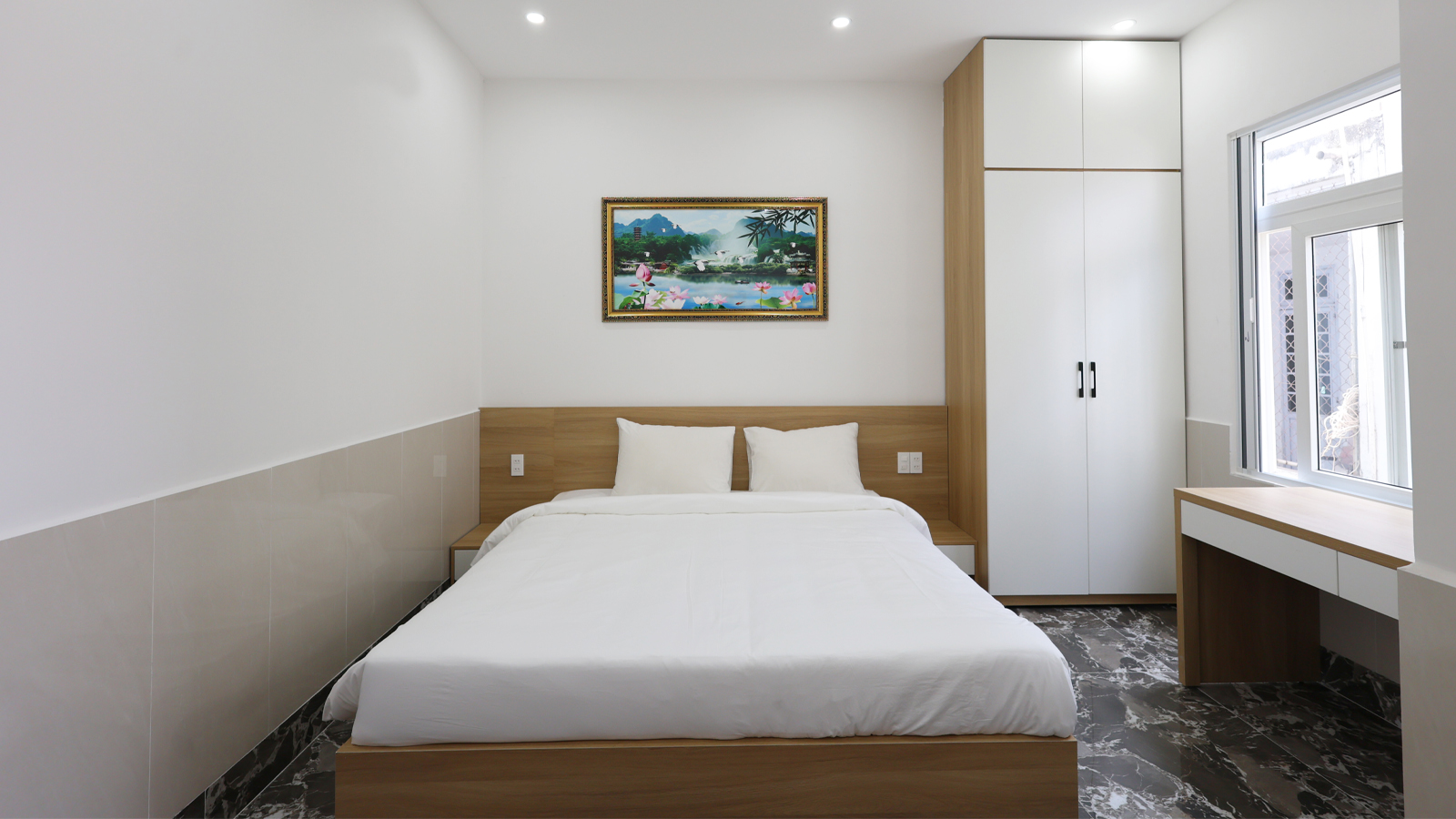 Căn Hộ Cao Cấp Có Bồn Tắm Và Ban Công