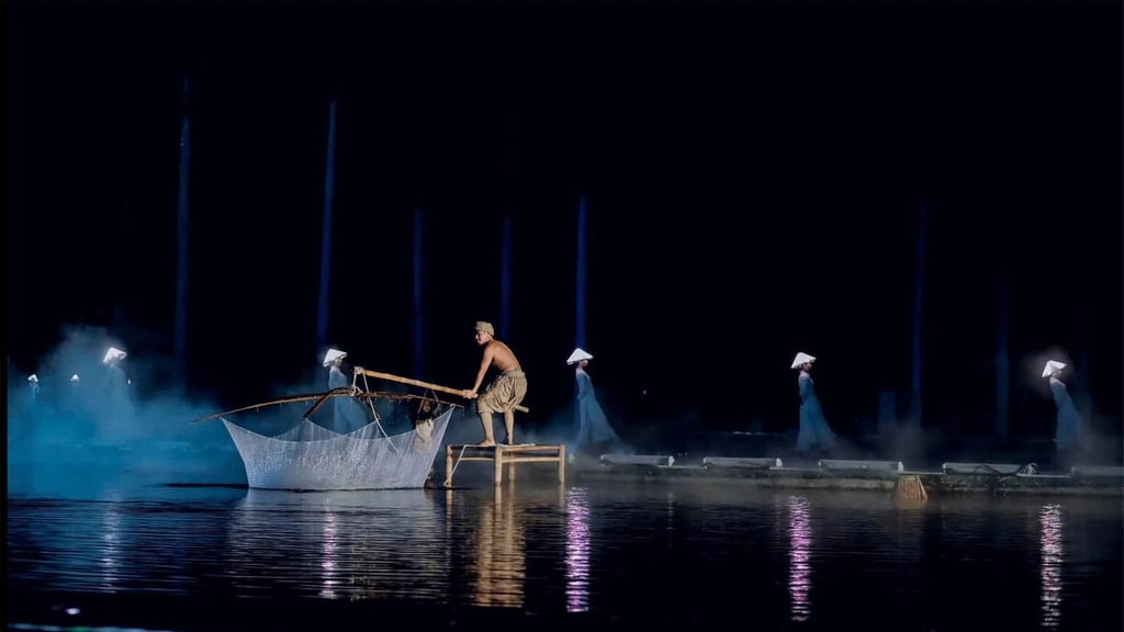 Combo Vé Show Ký Ức Hội An + Đi Thuyền/ HẠNG ECO