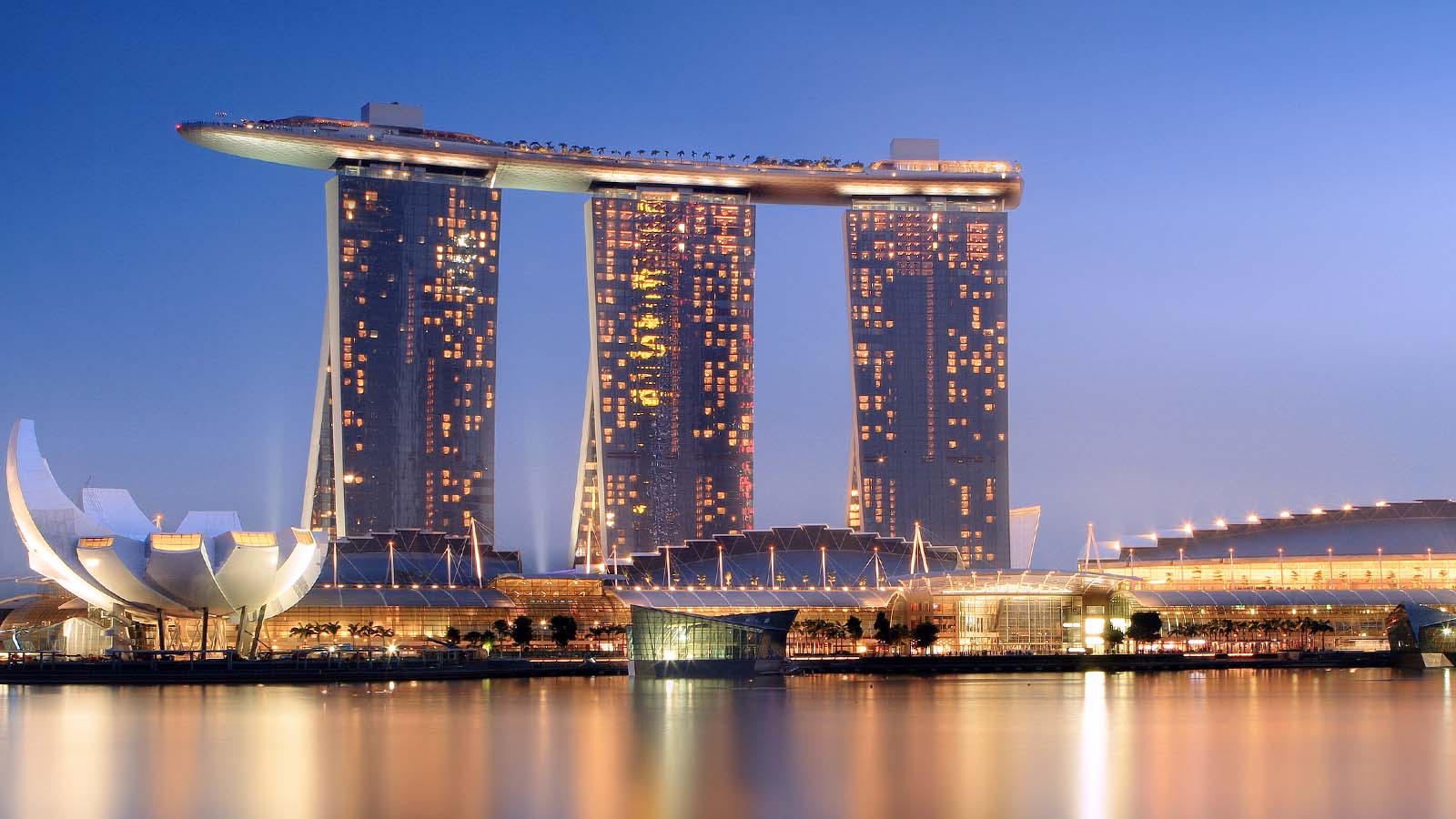 ĐÀ NẴNG - SINGAPORE - MALAYSIA 5N4D