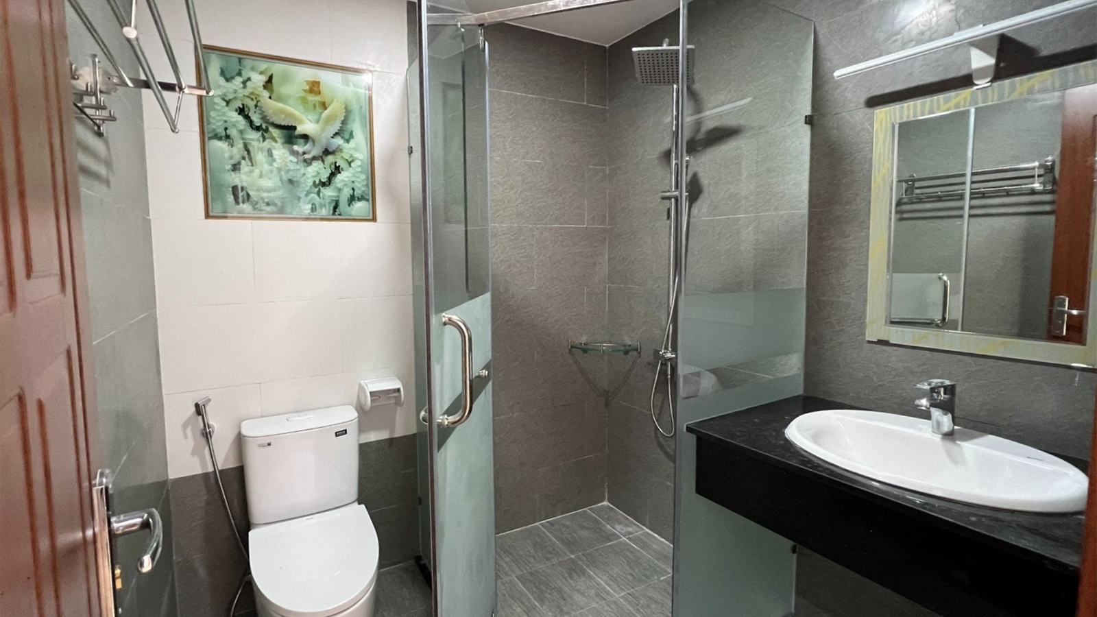 Phòng Deluxe Giường Đôi Có Ban Công Và Tầm Nhìn Ra Thành Phố
