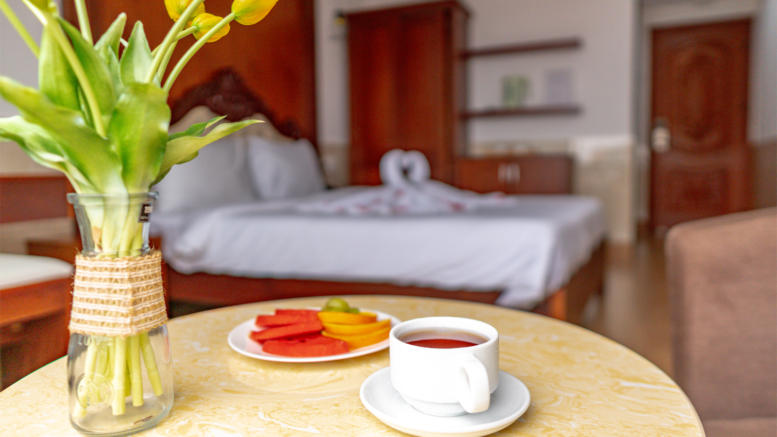 Phòng Deluxe Giường Đôi Có Ban Công Và Tầm Nhìn Ra Thành Phố