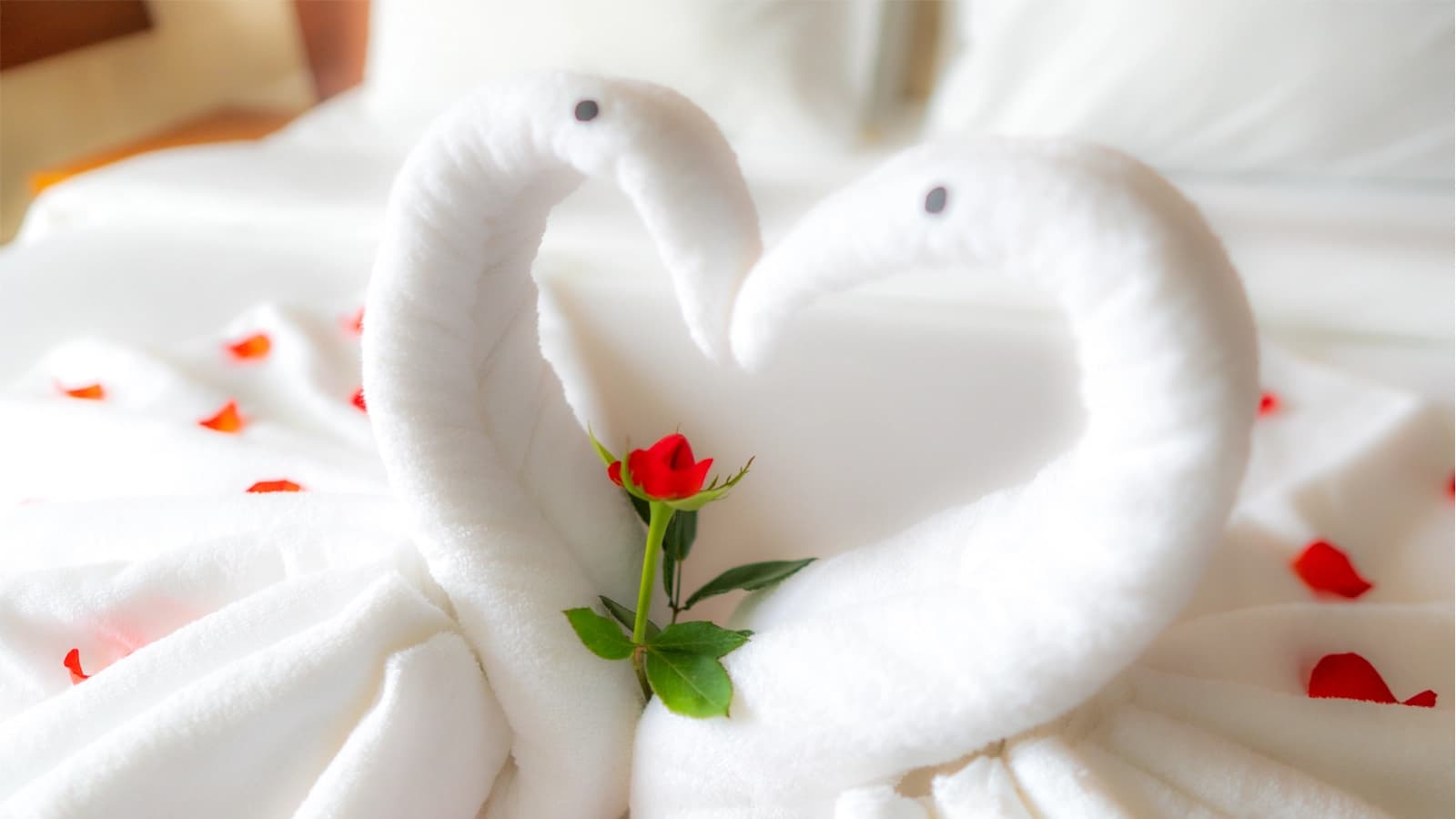 Phòng Deluxe Giường Đôi Có Ban Công Và Tầm Nhìn Ra Thành Phố