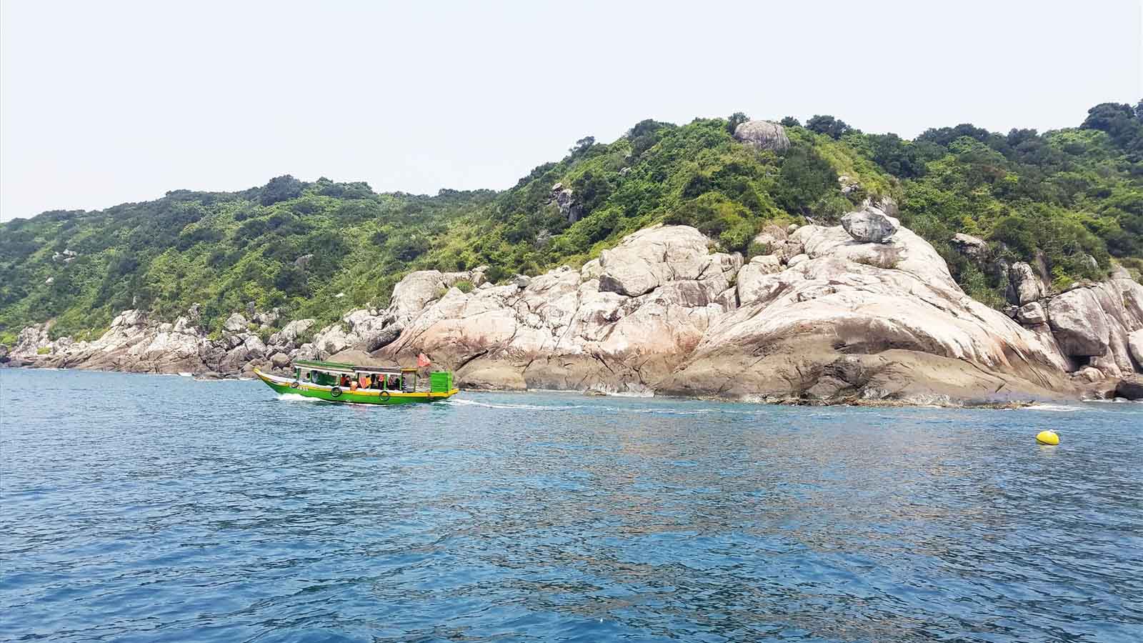 Tour Ghép Cù Lao Chàm Đón Khách Sạn Khách Quốc Tế