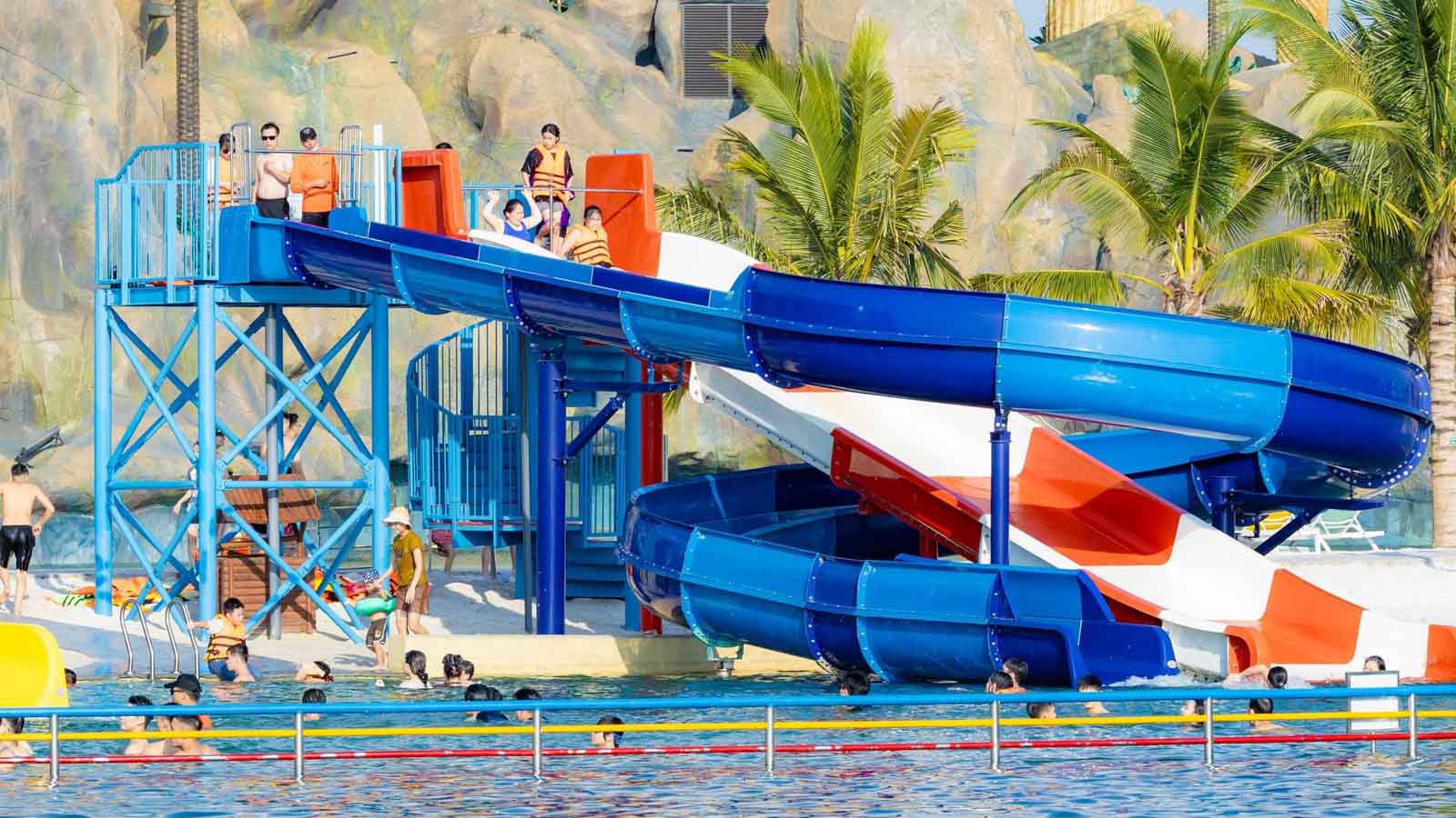 Vé Ocean Park 2 - Royal Wave Park (Công viên sóng) trong tuần