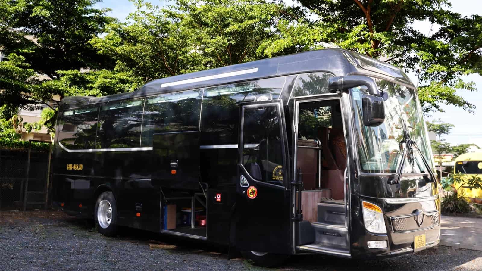 Cho Thuê Xe Limousine 19 Chỗ