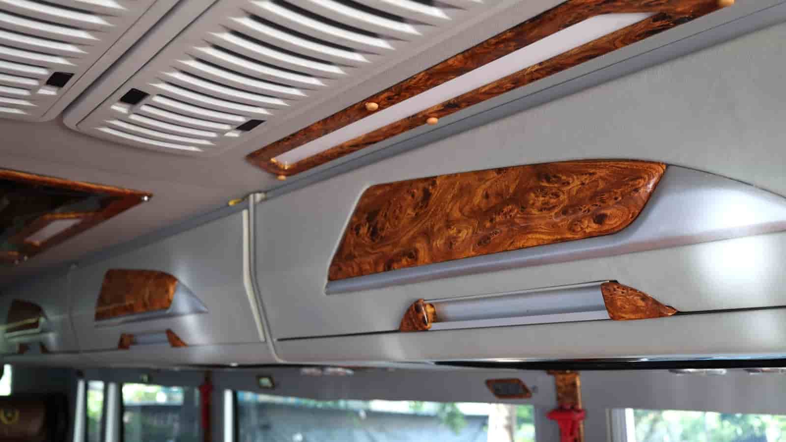 Cho Thuê Xe Limousine 19 Chỗ