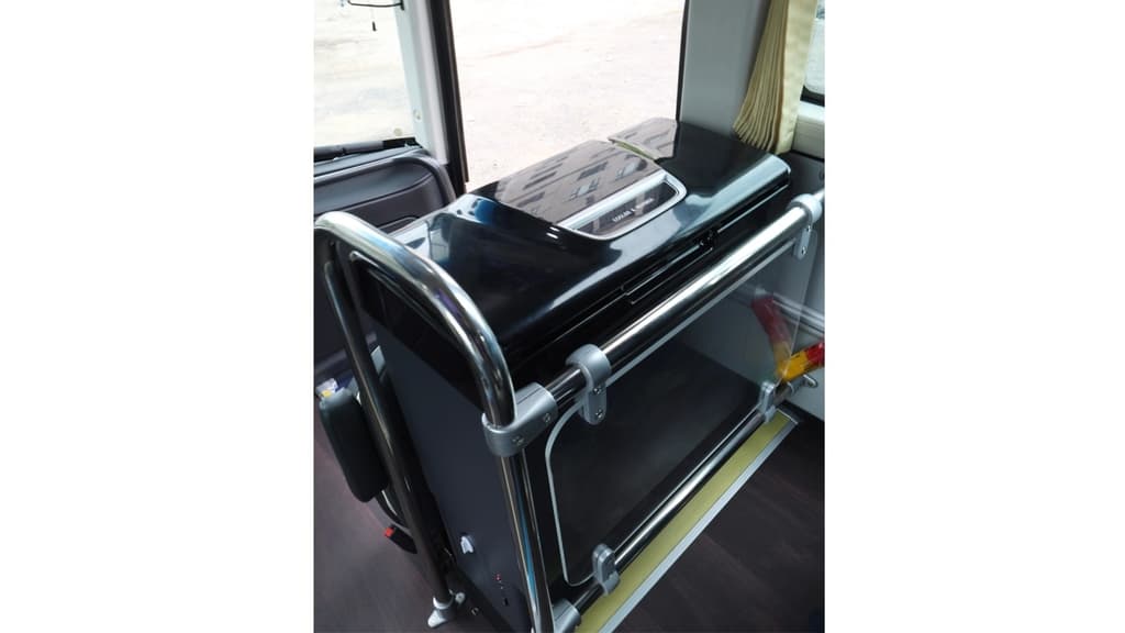 Cho Thuê Xe Thaco Cruizer 45 Chỗ