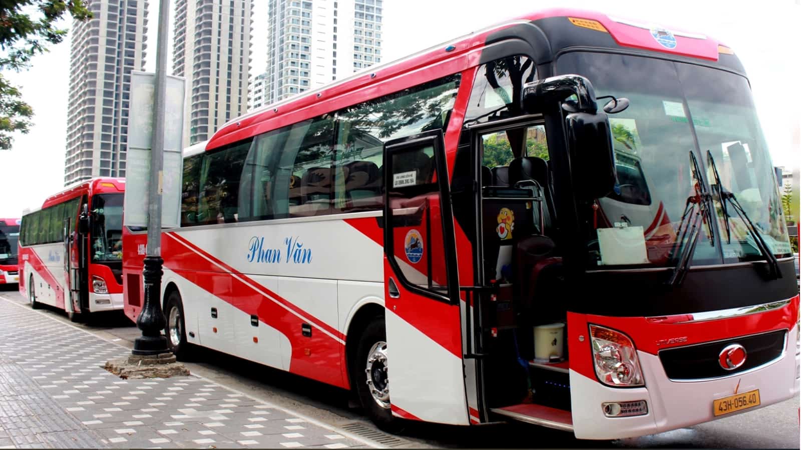 Cho Thuê Xe Thaco Universe 45 Chỗ