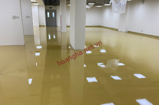 Sikafloor 263 SL HC là gì? Giải pháp sàn epoxy tự san phẳng hiệu năng cao cho công trình công nghiệp