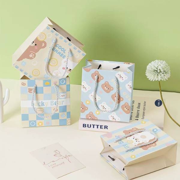 [ Set 24 Cái ] Túi Quà [ 19.5*9.5*24.5cm / Nhiều Mẫu ] - 22145