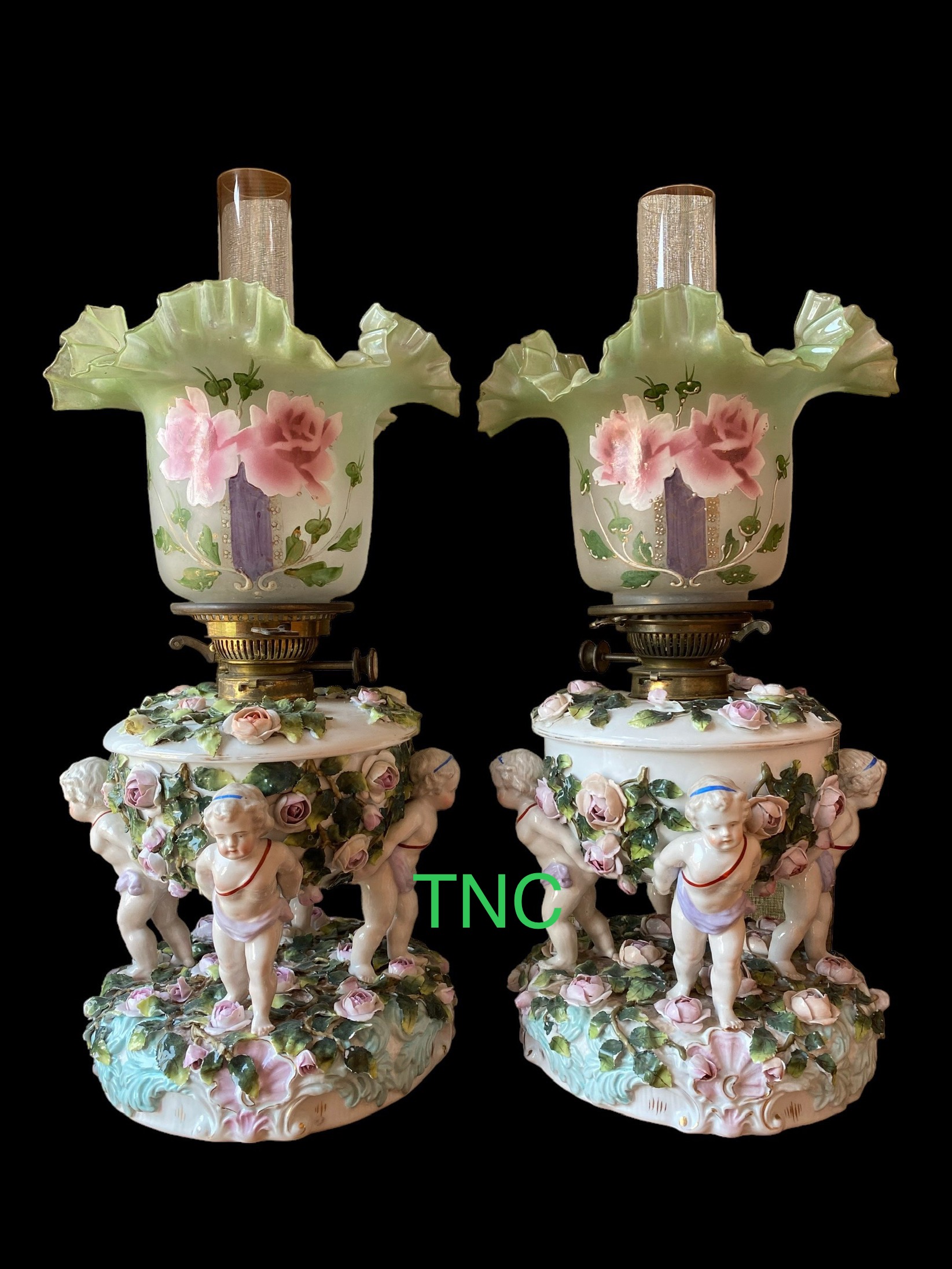 Cặp đèn dầu châu âu