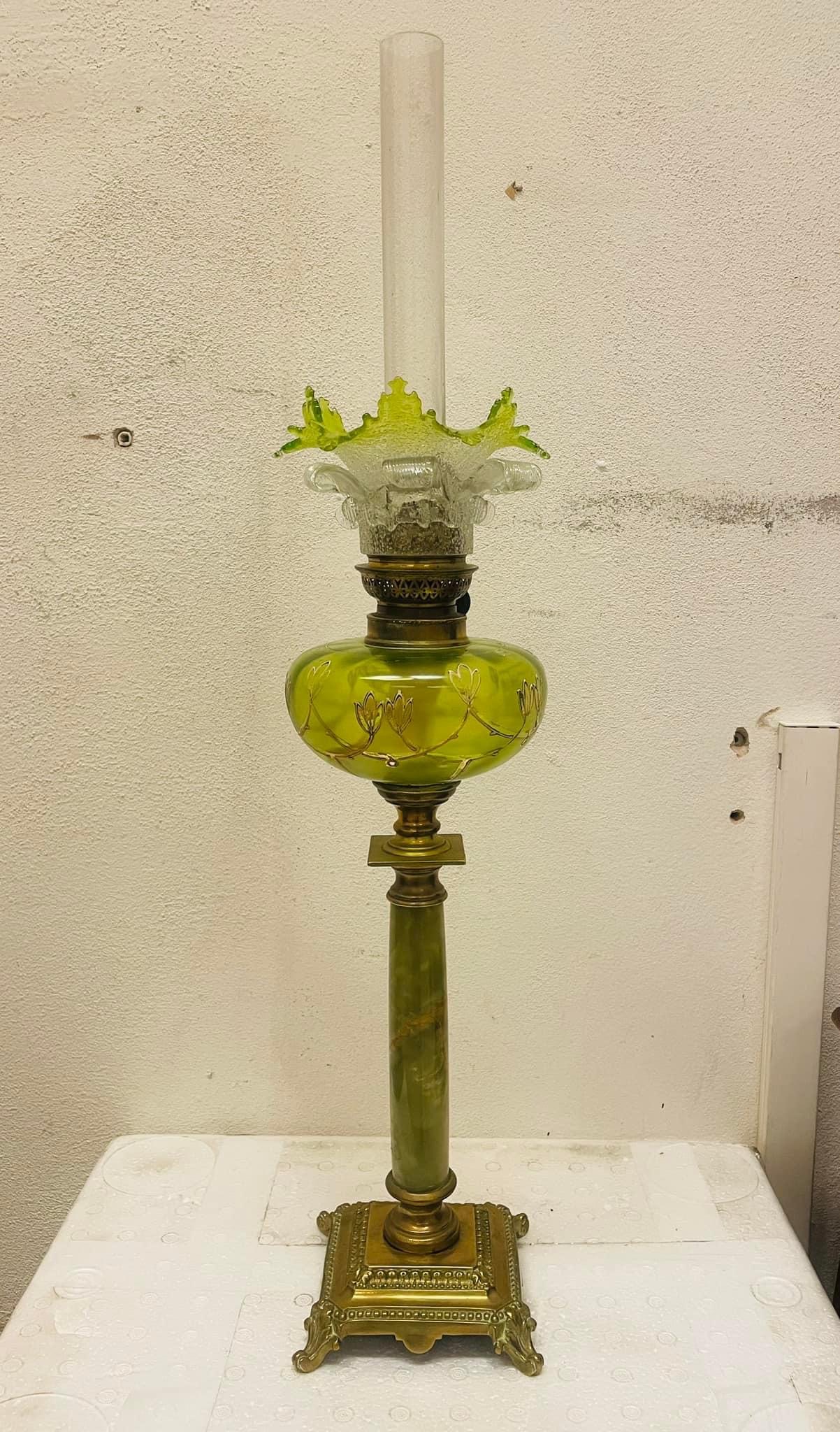 Đèn Dầu Pháp Màu Xanh