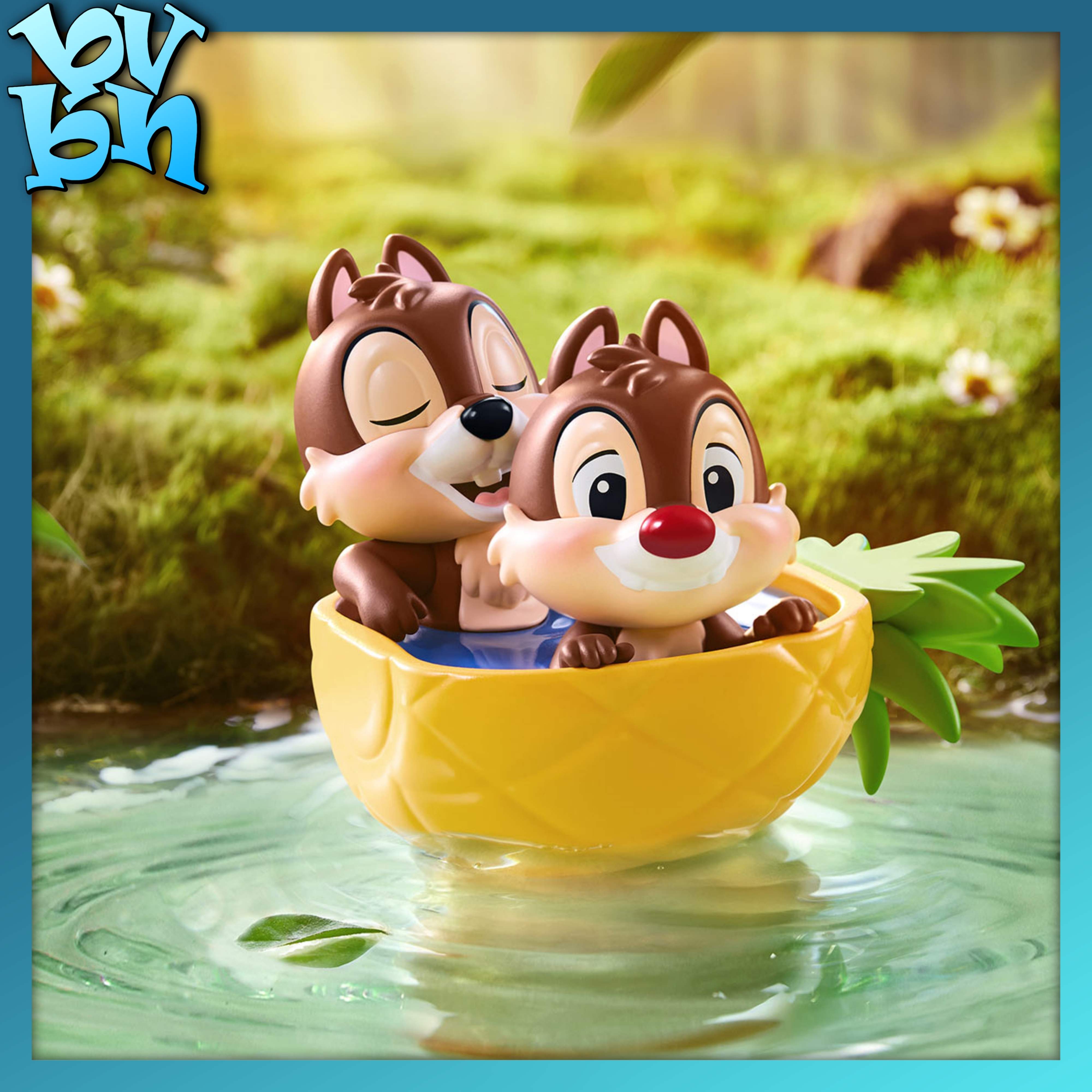 Disney Chip 'n' Dale Fun-loving Brothers Series Figure