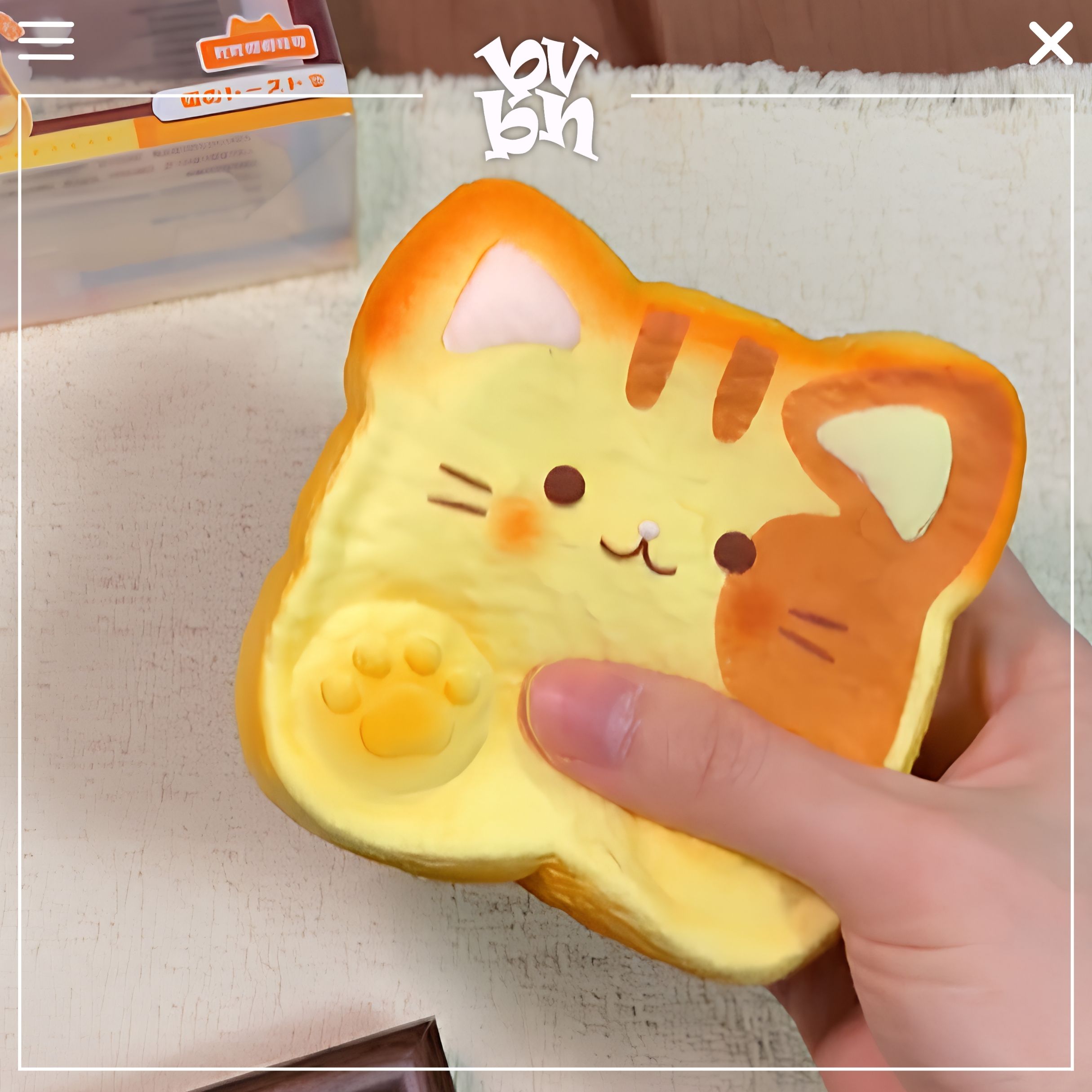 Moozy Squishy Patterned Cat Toast ( Chính Hãng )