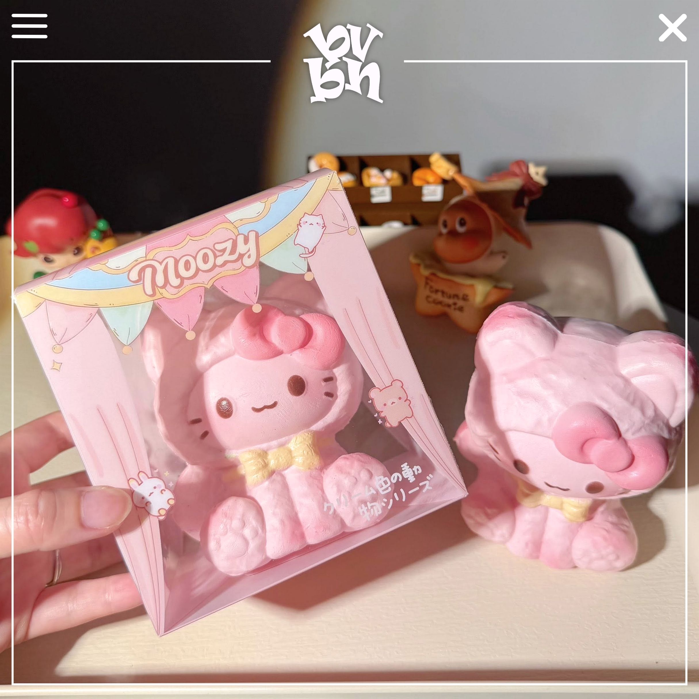 Moozy Squishy Bowtie Kitty ( Chính Hãng )