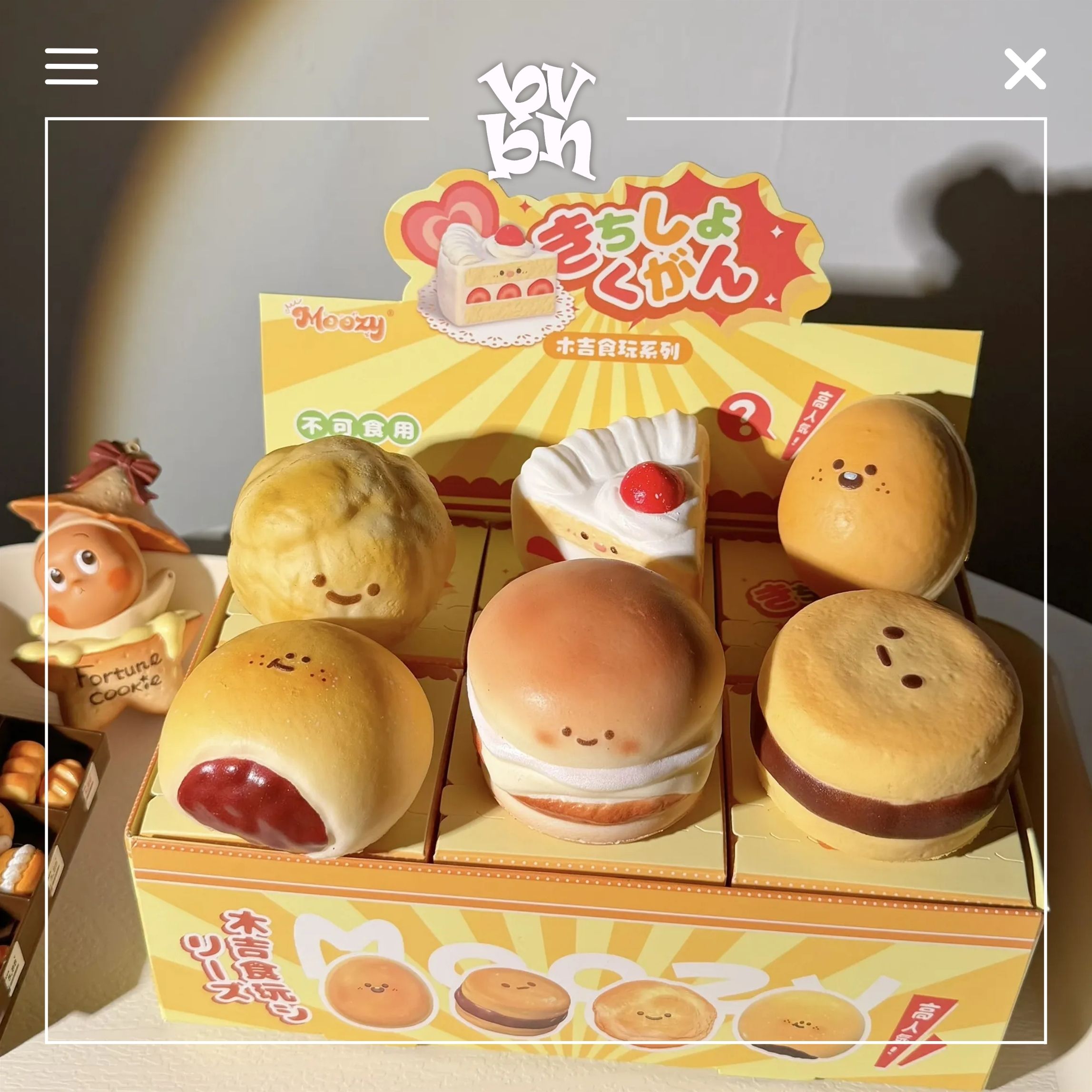Moozy Squishy Food Bakery Blindbox Series Chính Hãng