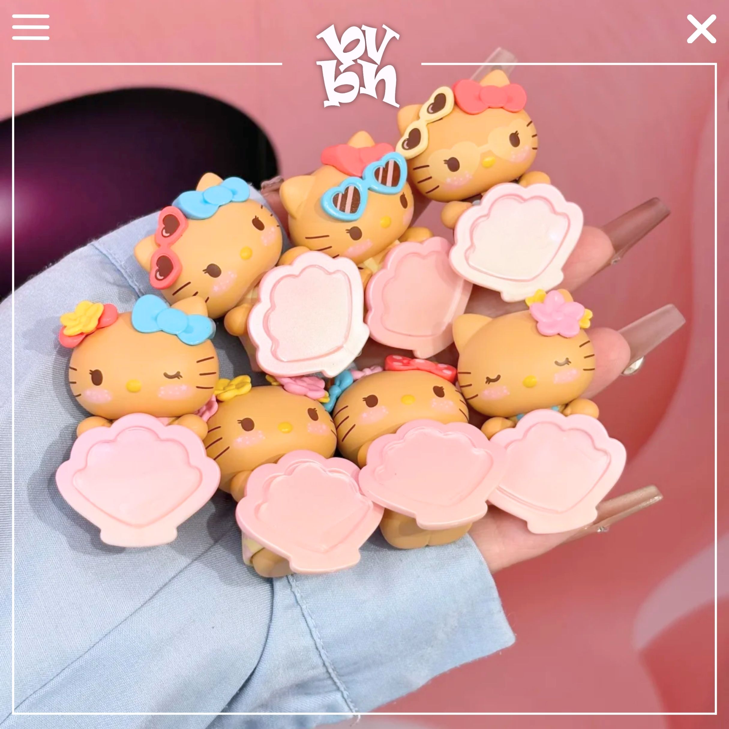 Hippers Hello Kitty Let's Go to the Beach Series Cute Beans Blindbox Series