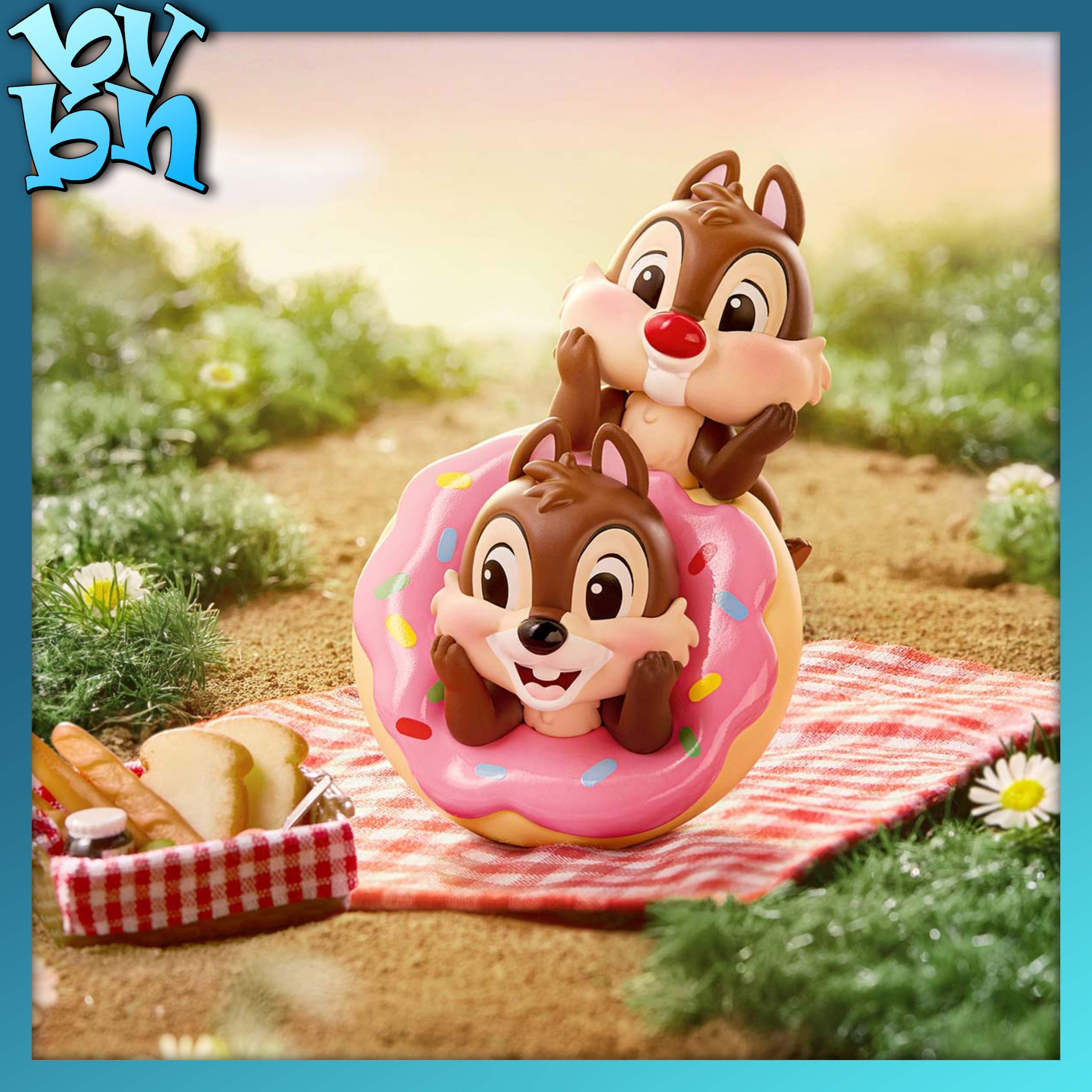 Disney Chip 'n' Dale Fun-loving Brothers Series Figure