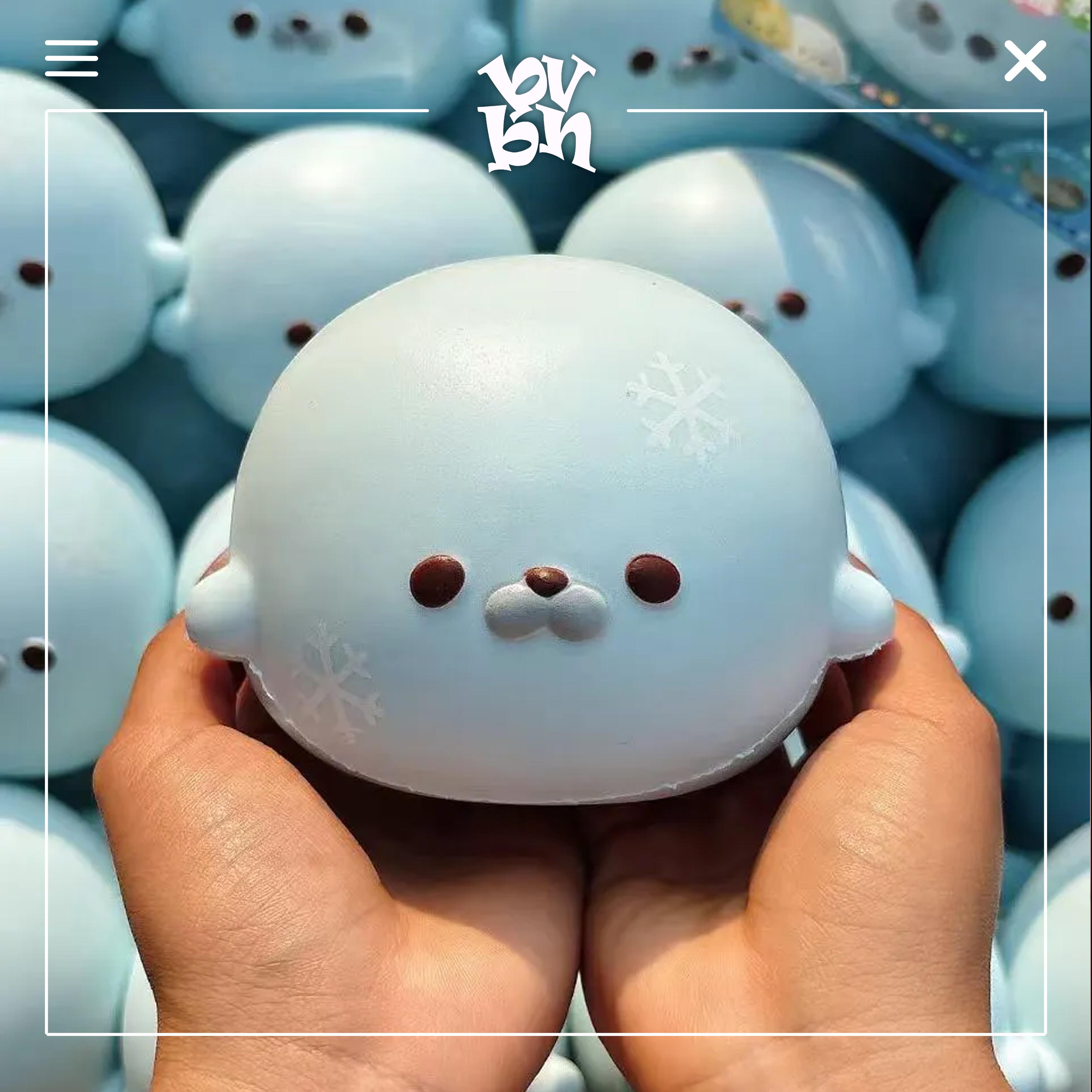 Hachimi Squishy Seal Mochi Blue