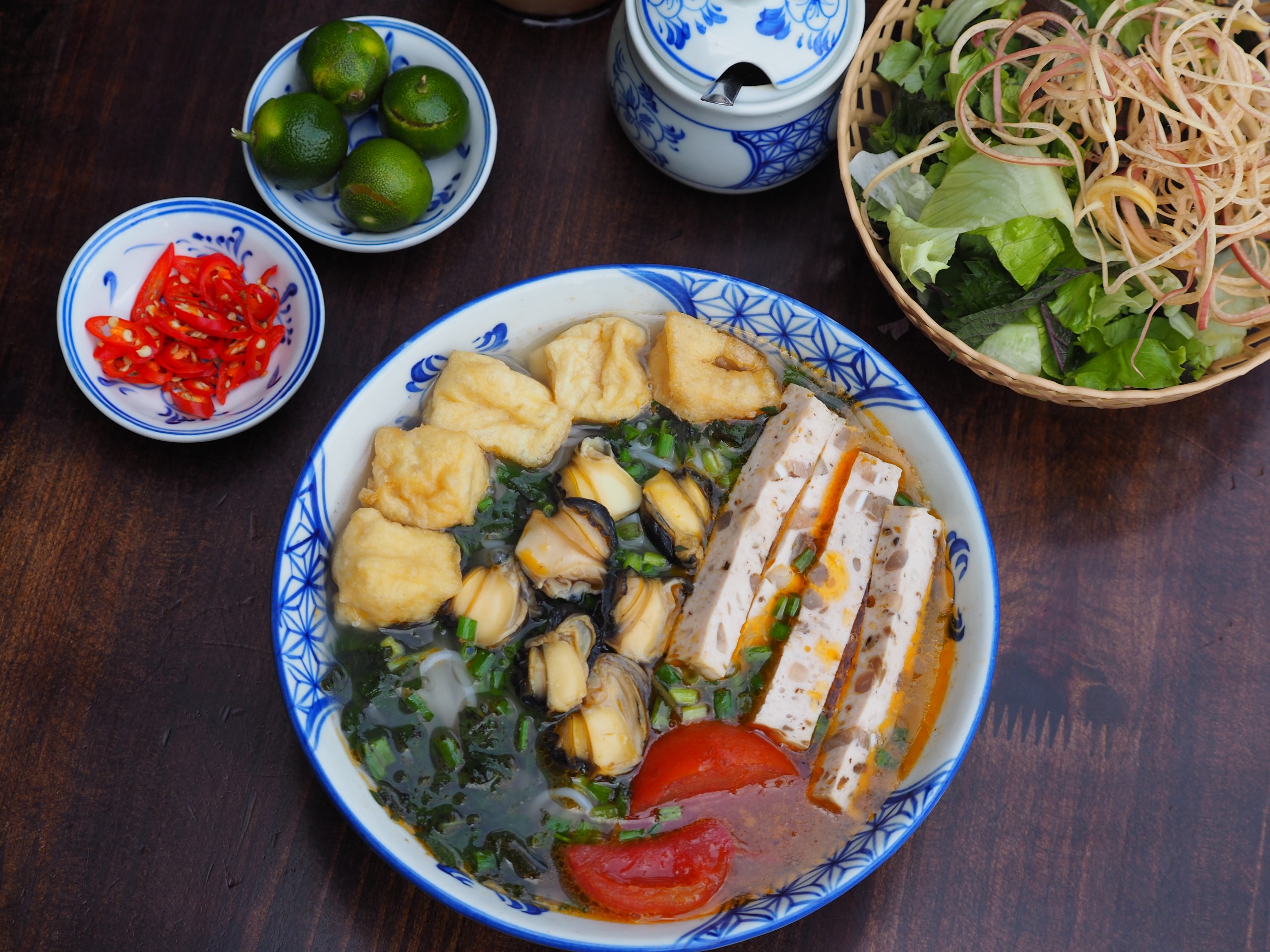 Bún ốc giò