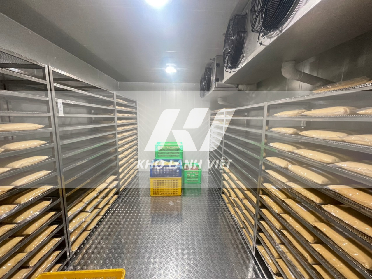 Bảo quản bột bánh và bánh bằng kho lạnh