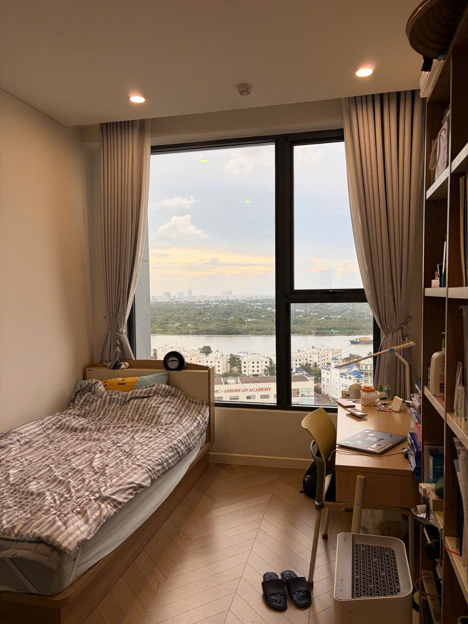 BÁN NHANH CĂN HỘ LUMIERE RIVERSIDE THẢO ĐIỀN SUẤT SPA - VIEW SÔNG - 2 PHÒNG NGỦ