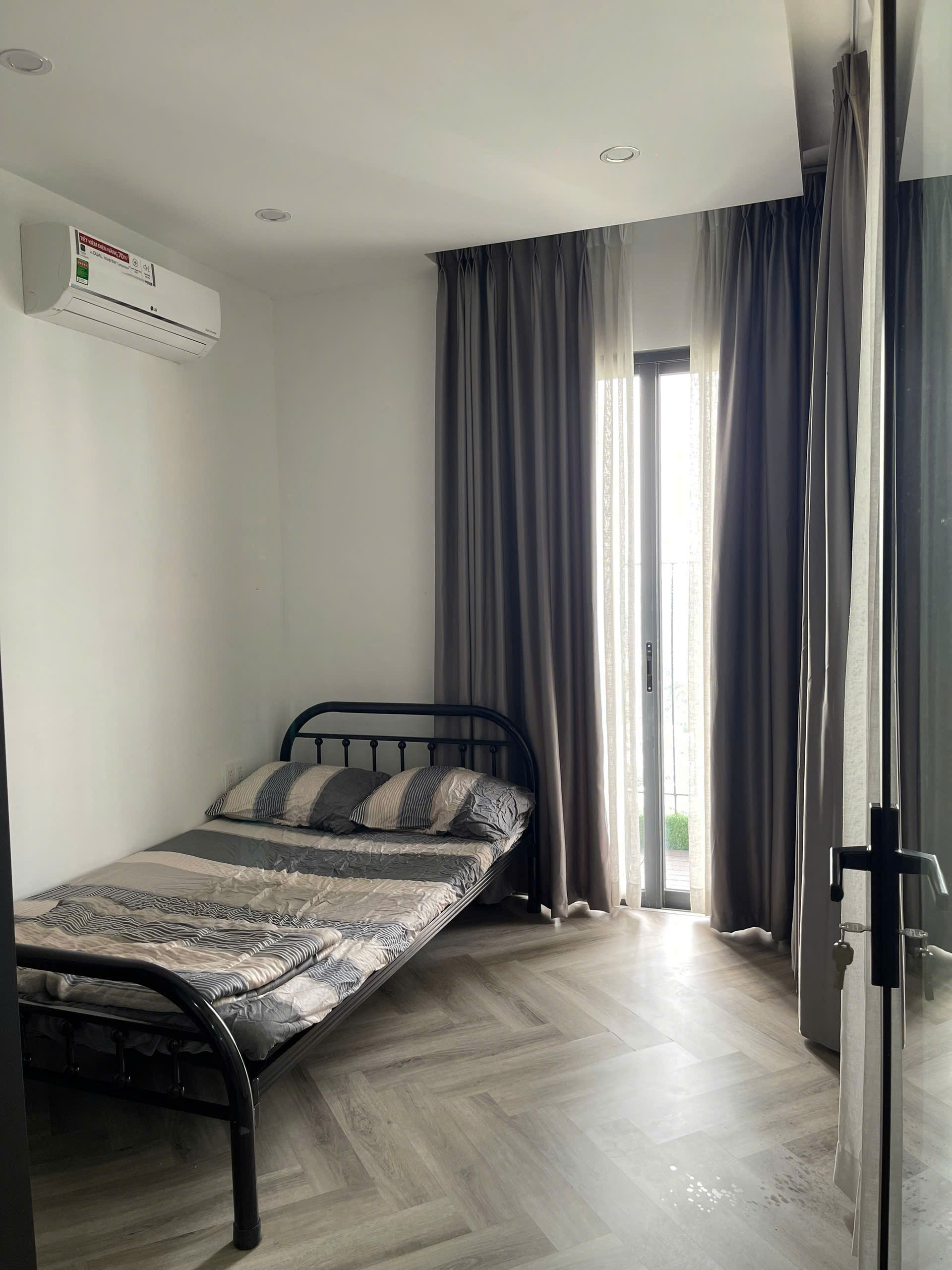 CHO THUÊ CĂN HỘ LAVIDA PLUS – 2 PHÒNG NGỦ, 75M², FULL NỘI THẤT