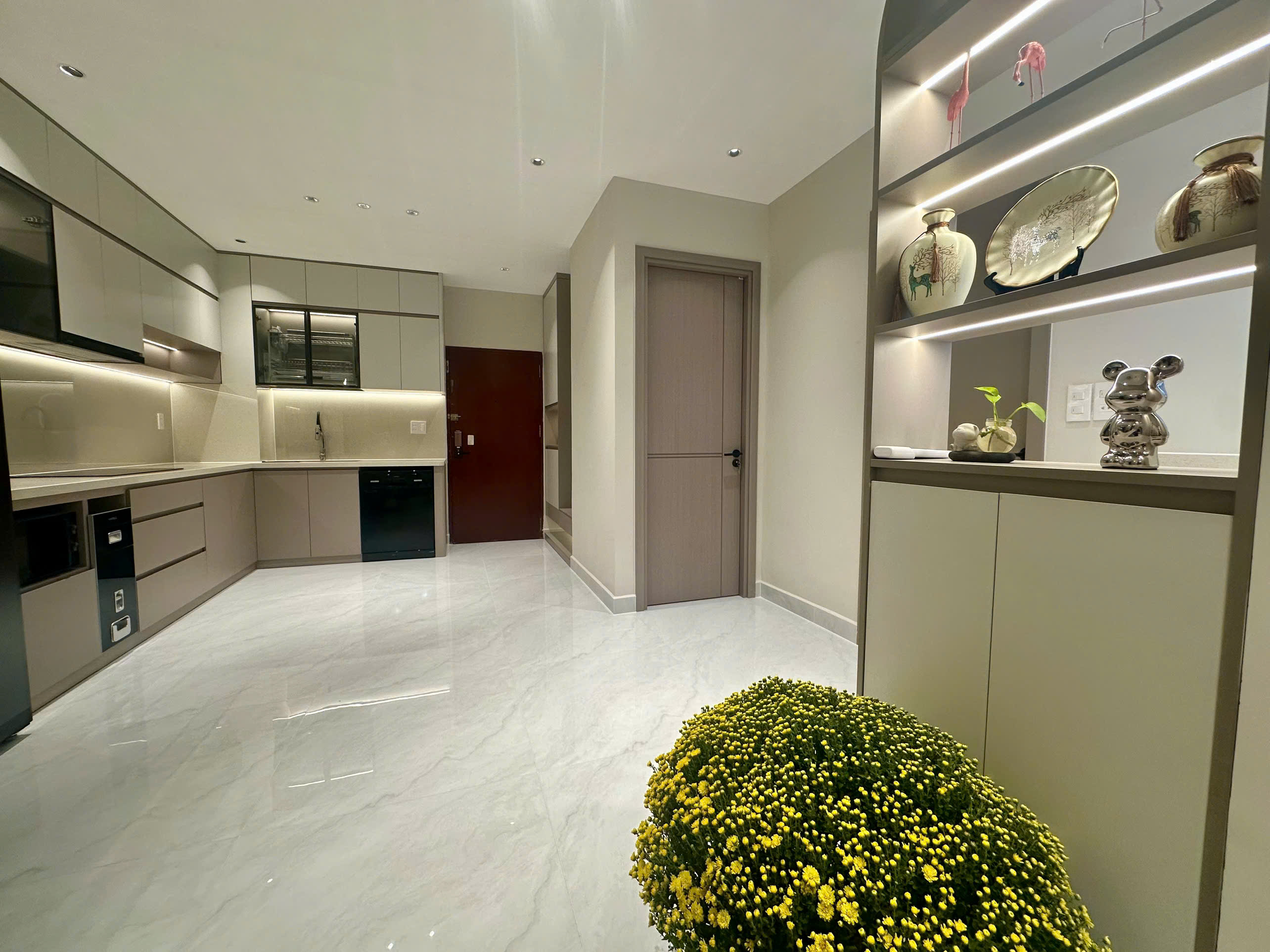 BÁN NHANH CĂN HỘ SKY GARDERN PHÚ MỸ HƯNG - 2 PHÒNG NGỦ - 71M2