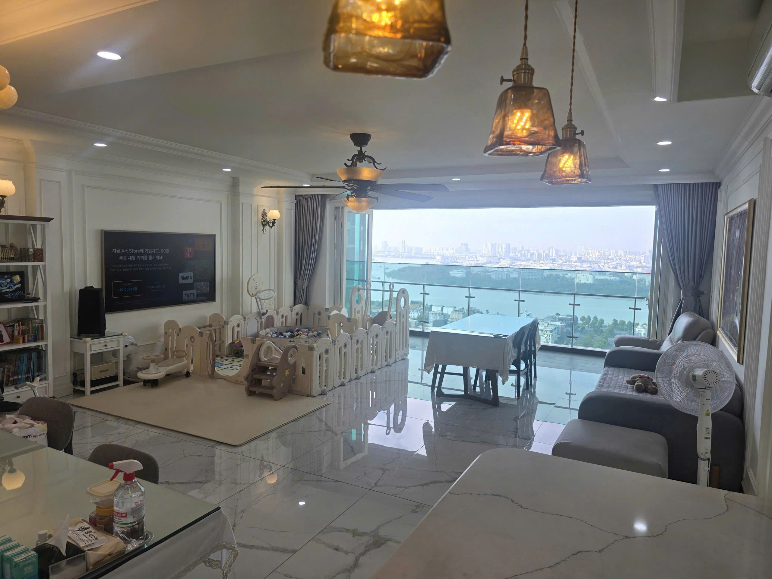 CHO THUÊ CĂN HỘ FELIZ EN VISTA 4 PHÒNG NGỦ FULL NỘI THẤT CAO CẤP, VIEW THOÁNG ĐẸP, VÀO Ở NGAY